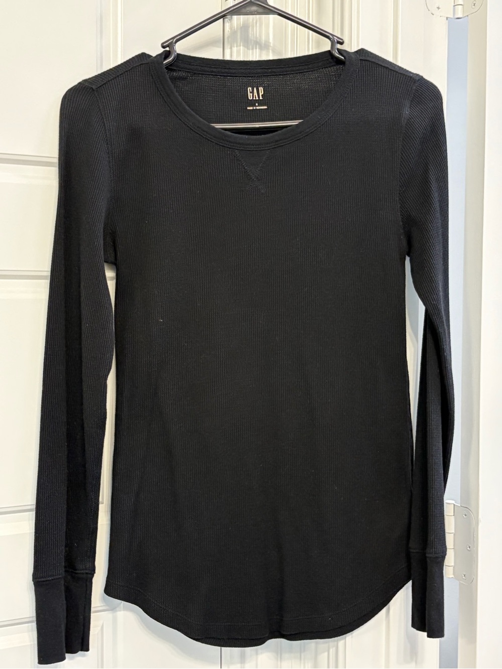 Women's Black Long-Sleeve Thermal Shirt